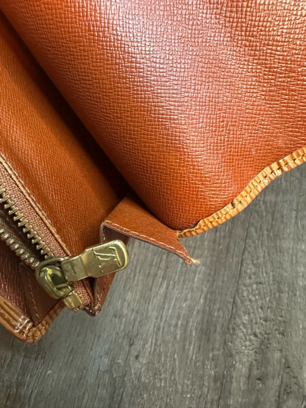 Louis Vuitton Sarah wallet